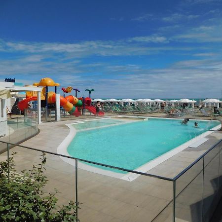 Hotel Villa Linda - Family Hotel - Nuova Costruzione Antisismica Riccione Dış mekan fotoğraf