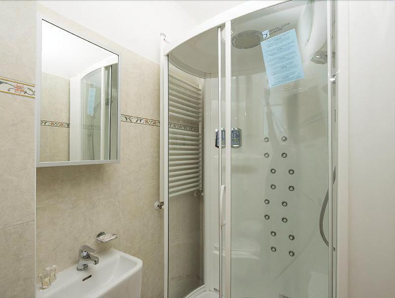 Hotel Villa Linda - Family Hotel - Nuova Costruzione Antisismica Riccione Dış mekan fotoğraf