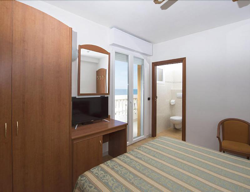Hotel Villa Linda - Family Hotel - Nuova Costruzione Antisismica Riccione Dış mekan fotoğraf
