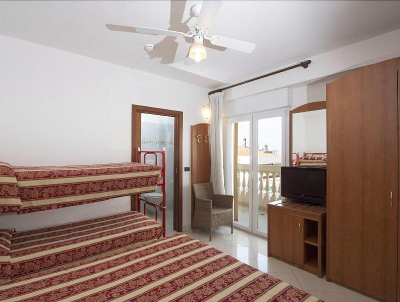 Hotel Villa Linda - Family Hotel - Nuova Costruzione Antisismica Riccione Dış mekan fotoğraf