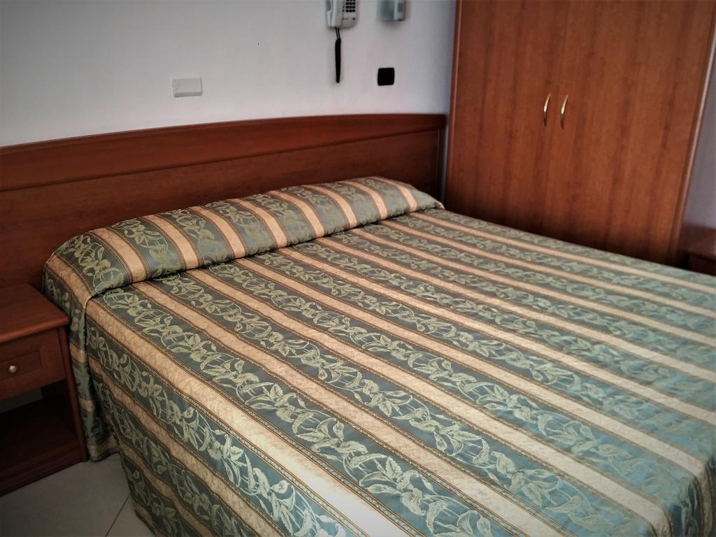 Hotel Villa Linda - Family Hotel - Nuova Costruzione Antisismica Riccione Dış mekan fotoğraf