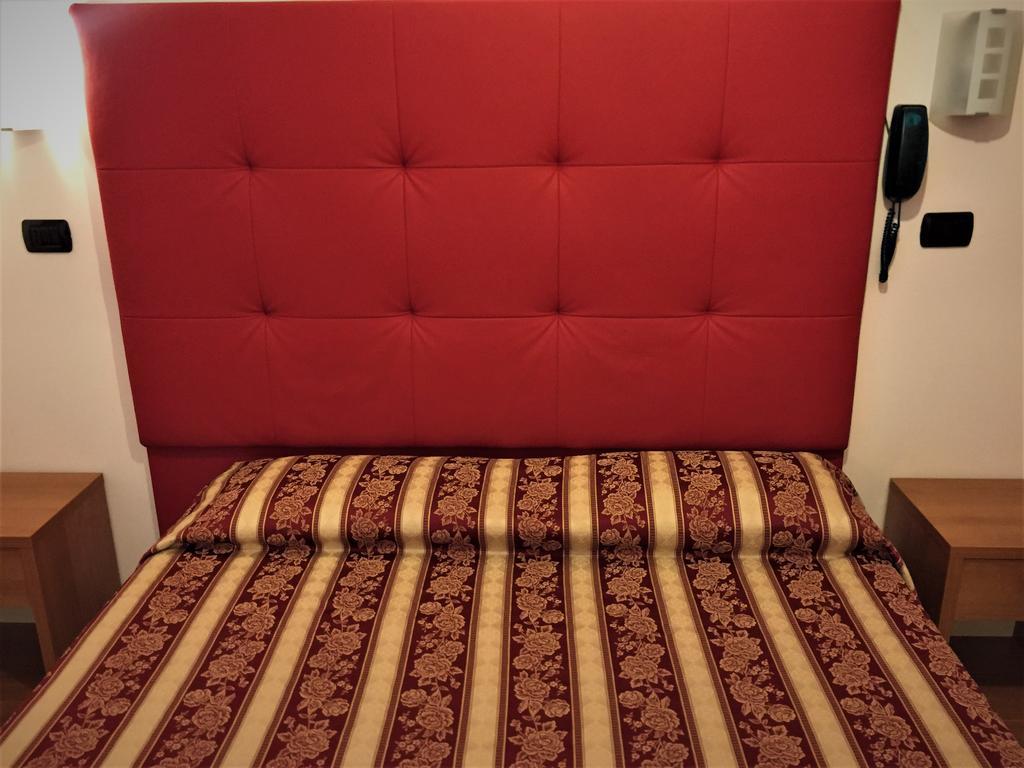 Hotel Villa Linda - Family Hotel - Nuova Costruzione Antisismica Riccione Dış mekan fotoğraf