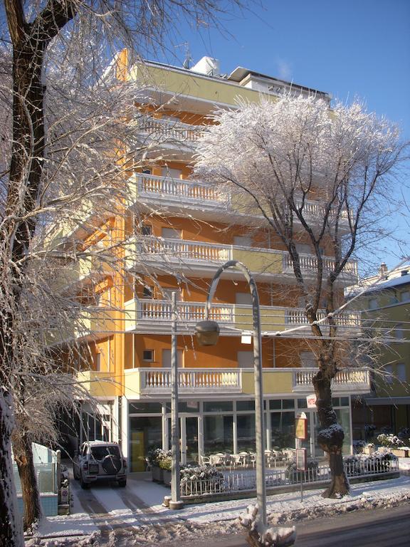 Hotel Villa Linda - Family Hotel - Nuova Costruzione Antisismica Riccione Dış mekan fotoğraf