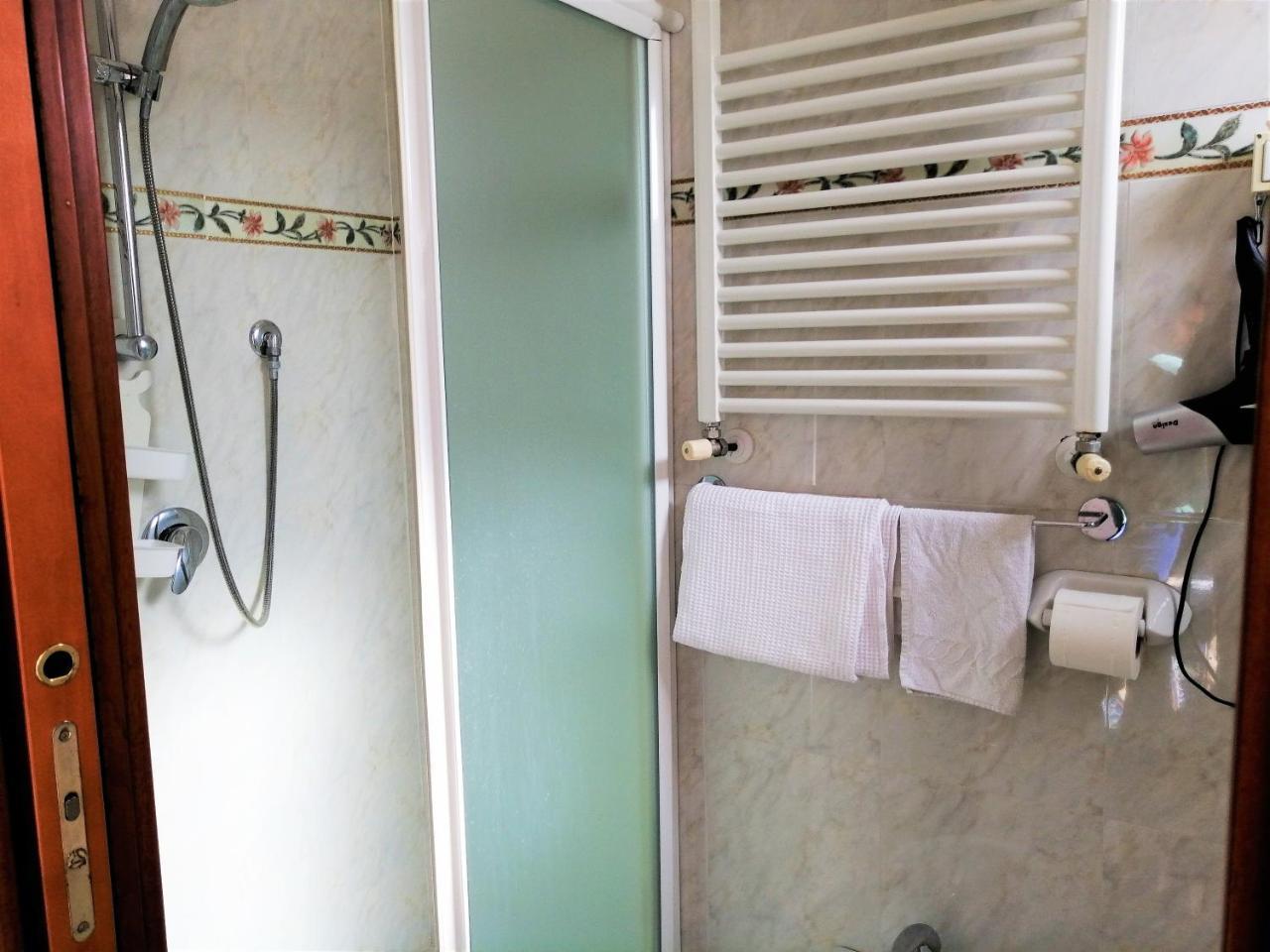 Hotel Villa Linda - Family Hotel - Nuova Costruzione Antisismica Riccione Dış mekan fotoğraf