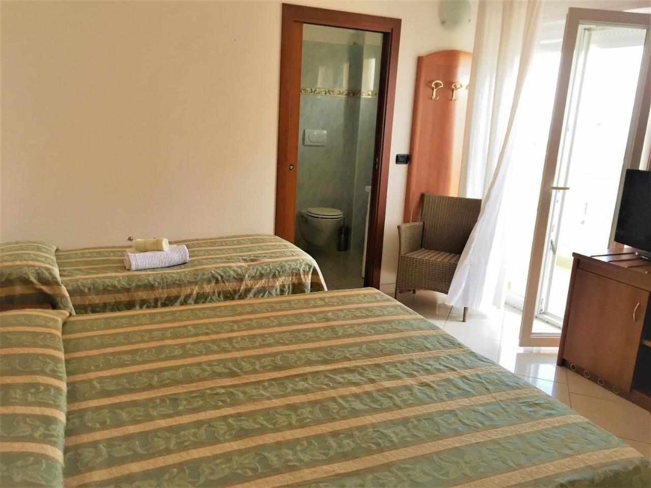 Hotel Villa Linda - Family Hotel - Nuova Costruzione Antisismica Riccione Dış mekan fotoğraf