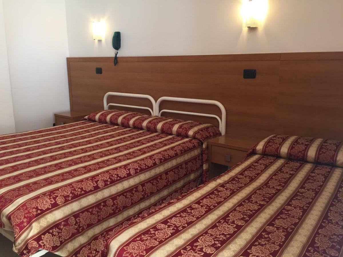 Hotel Villa Linda - Family Hotel - Nuova Costruzione Antisismica Riccione Dış mekan fotoğraf