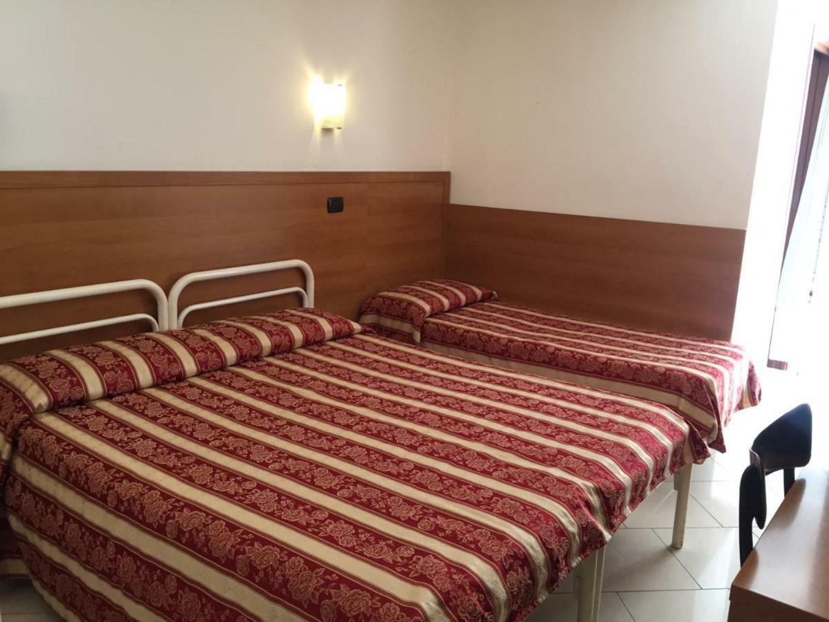 Hotel Villa Linda - Family Hotel - Nuova Costruzione Antisismica Riccione Dış mekan fotoğraf