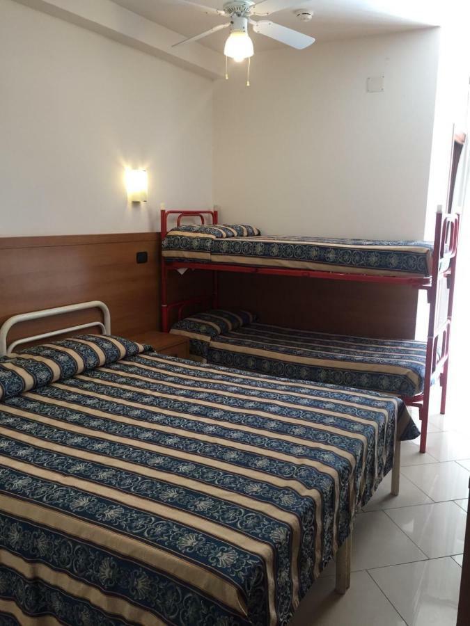 Hotel Villa Linda - Family Hotel - Nuova Costruzione Antisismica Riccione Dış mekan fotoğraf