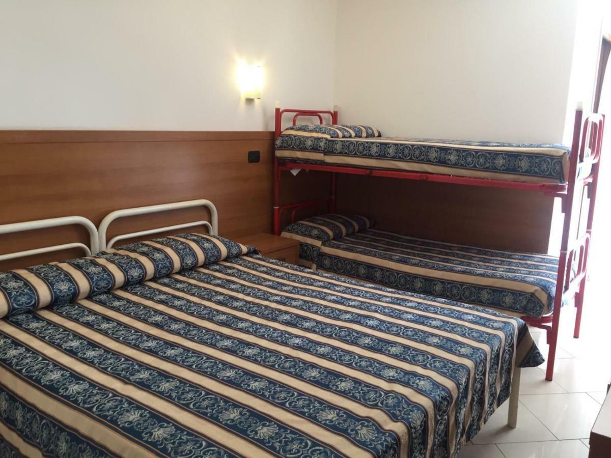 Hotel Villa Linda - Family Hotel - Nuova Costruzione Antisismica Riccione Dış mekan fotoğraf