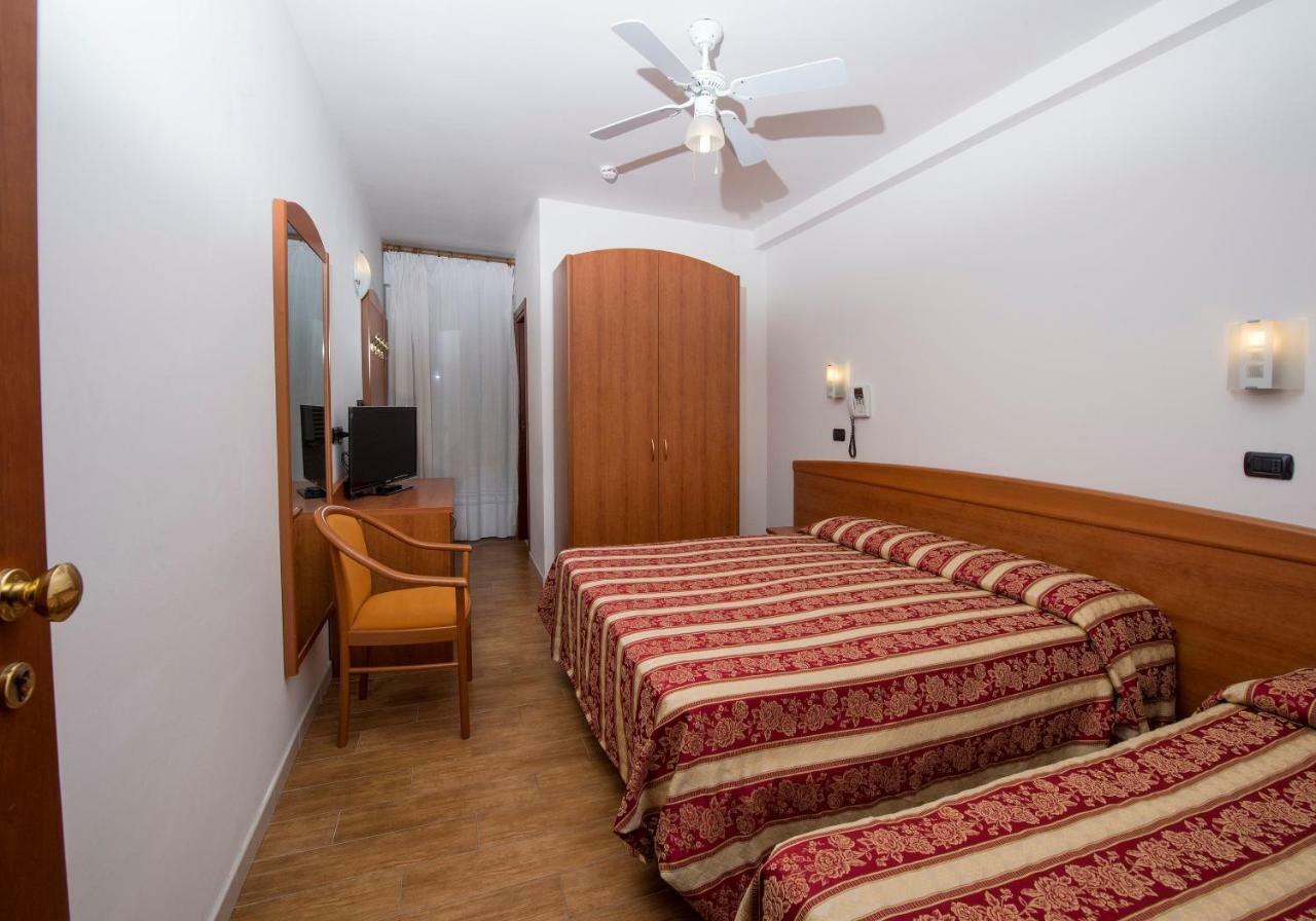 Hotel Villa Linda - Family Hotel - Nuova Costruzione Antisismica Riccione Dış mekan fotoğraf